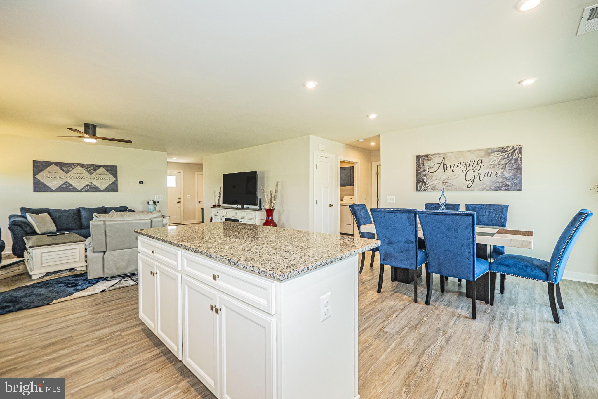 CARDINAL POINTE - Residential