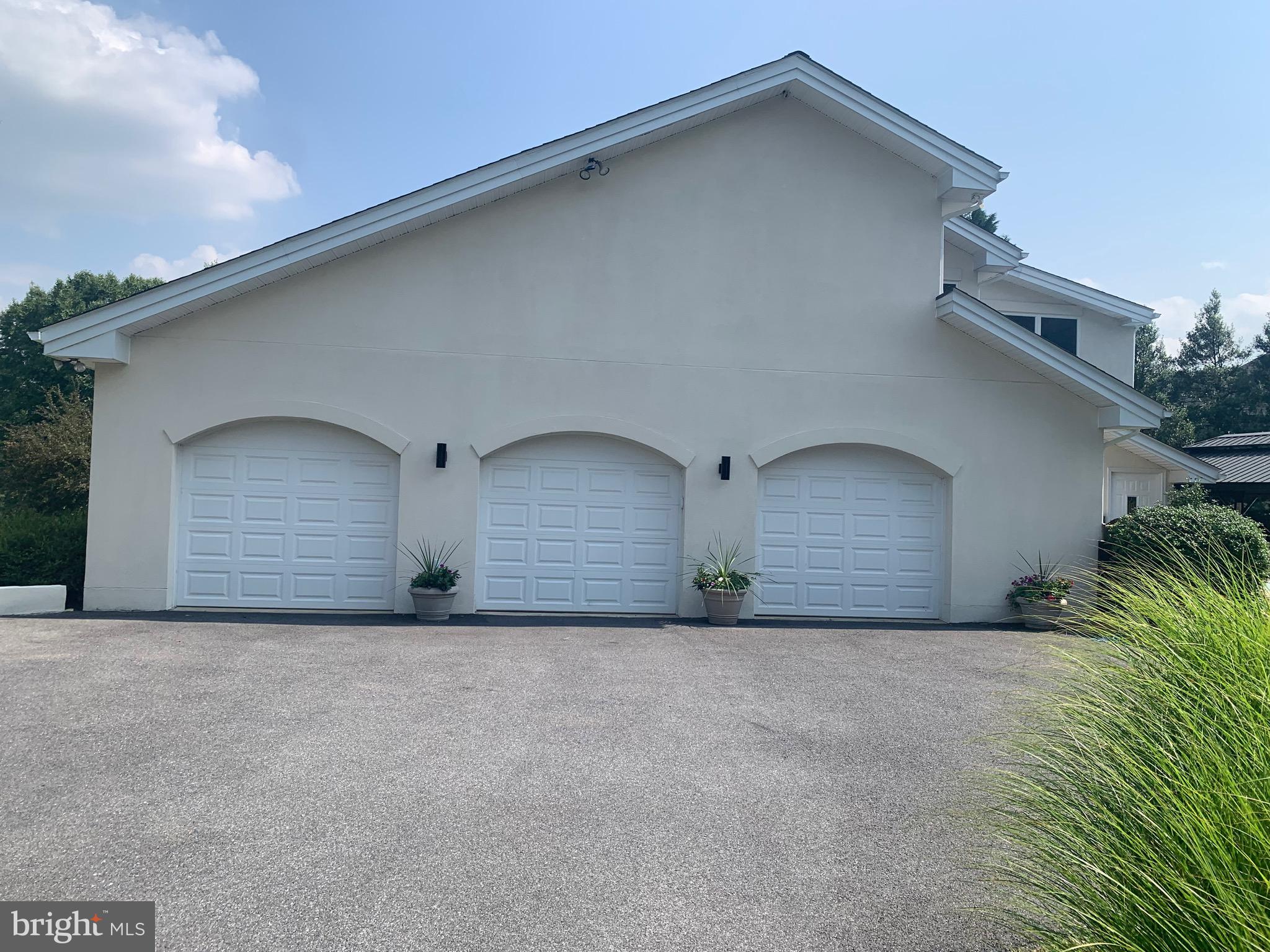 6053 WHITE FLINT DRIVE