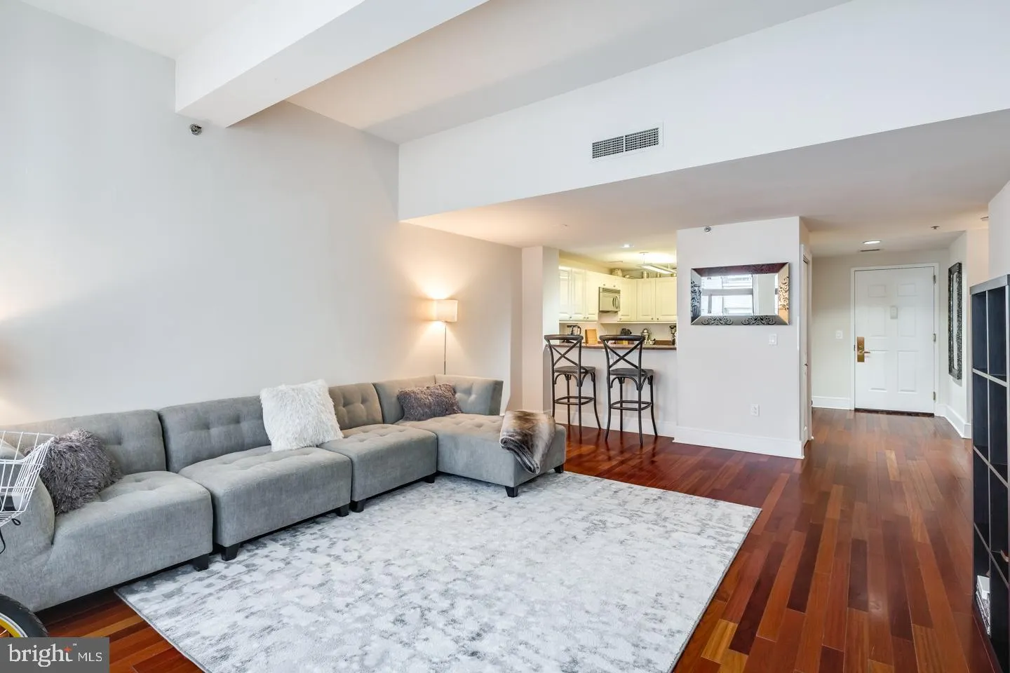 Philadelphia, Pennsylvania 19102, United States, 1 Bedroom Bedrooms, ,1 BathroomBathrooms,Residential,Active,185933