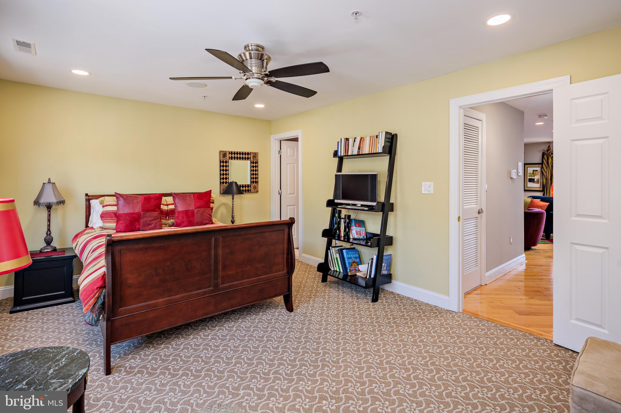 NORTH SHORE - Residential