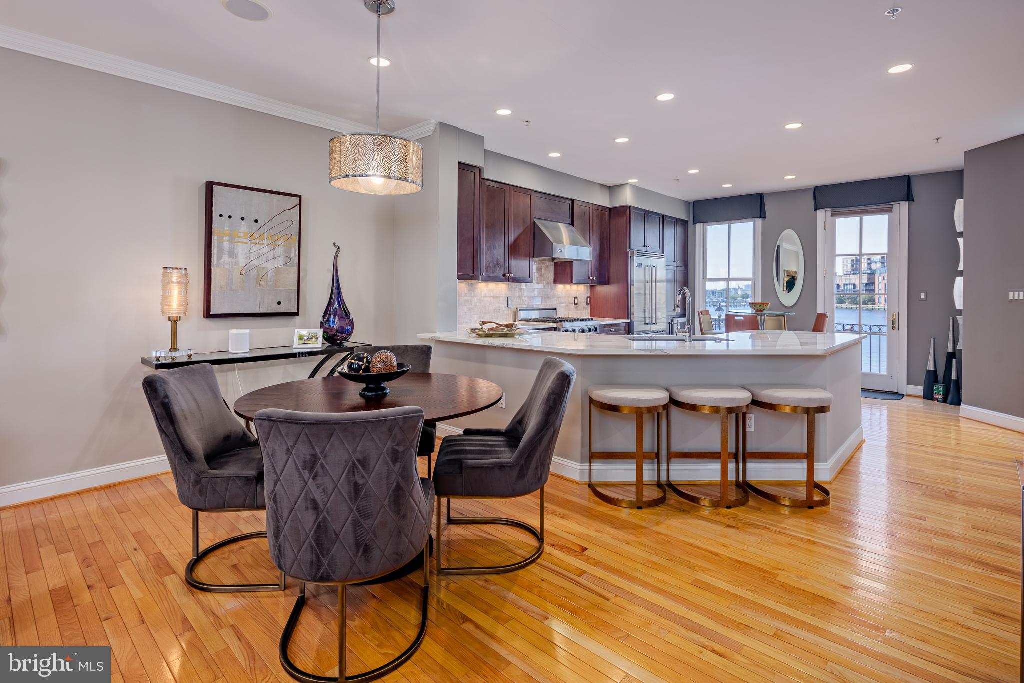 NORTH SHORE - Residential