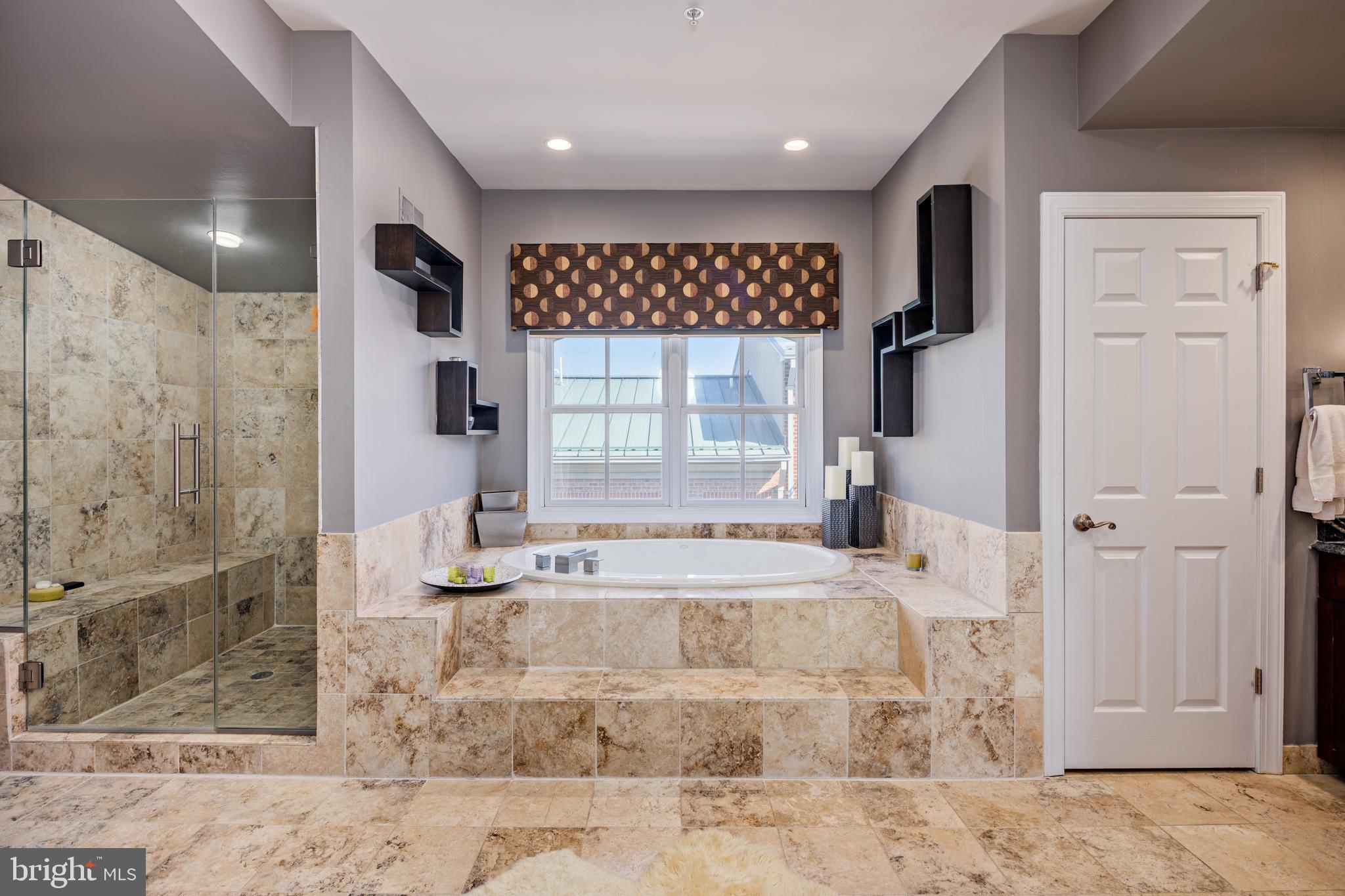 NORTH SHORE - Residential