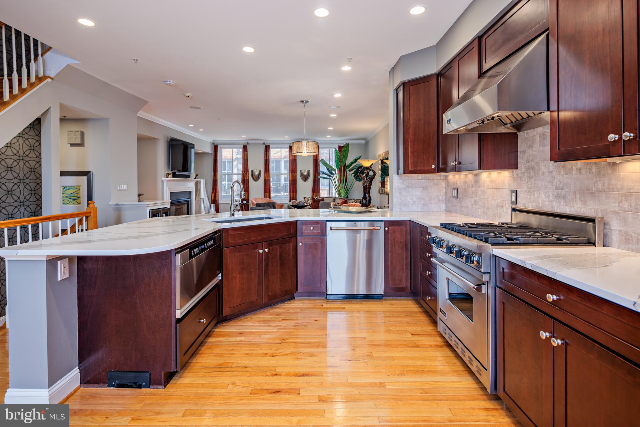 NORTH SHORE - Residential