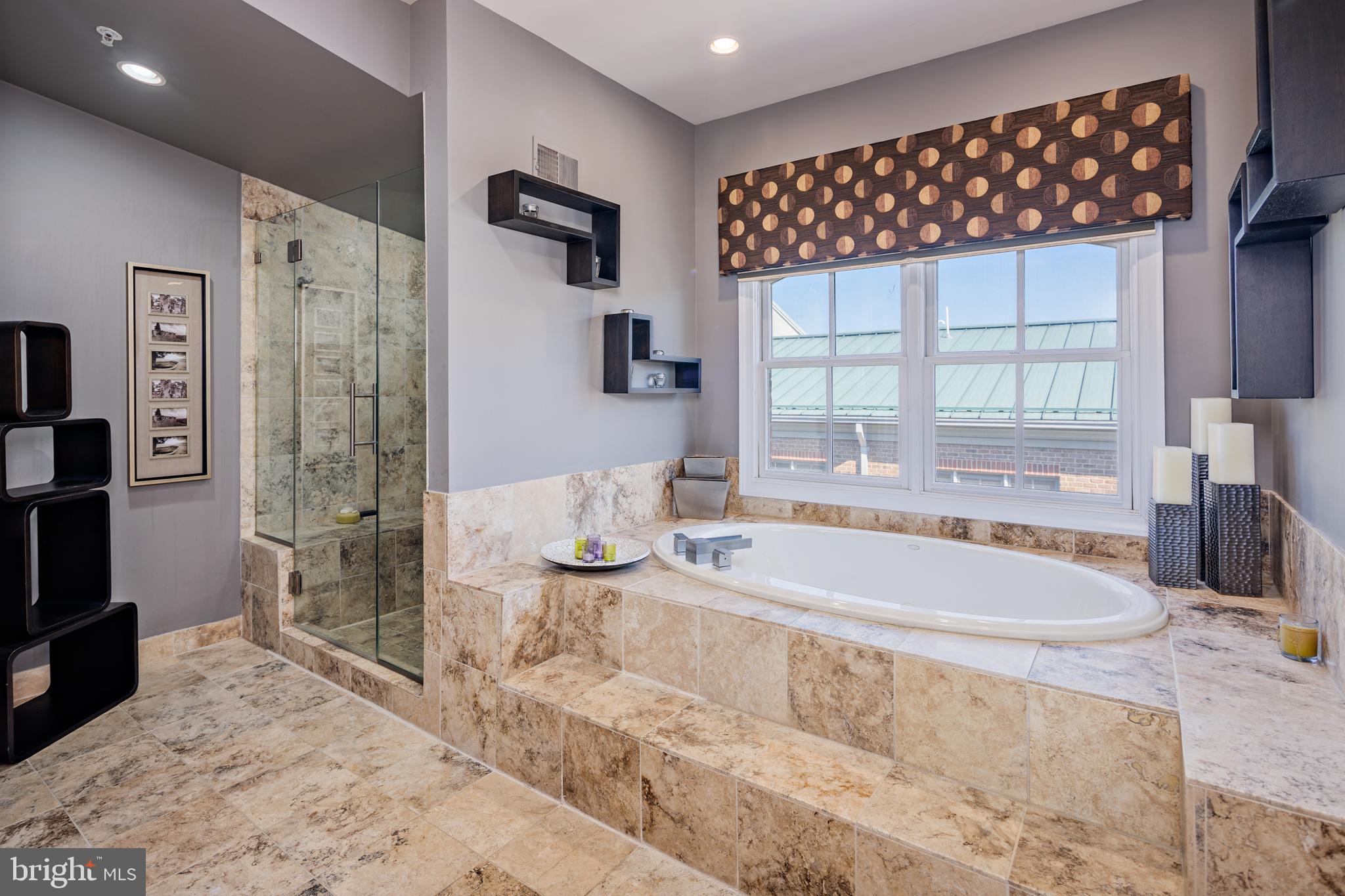 NORTH SHORE - Residential