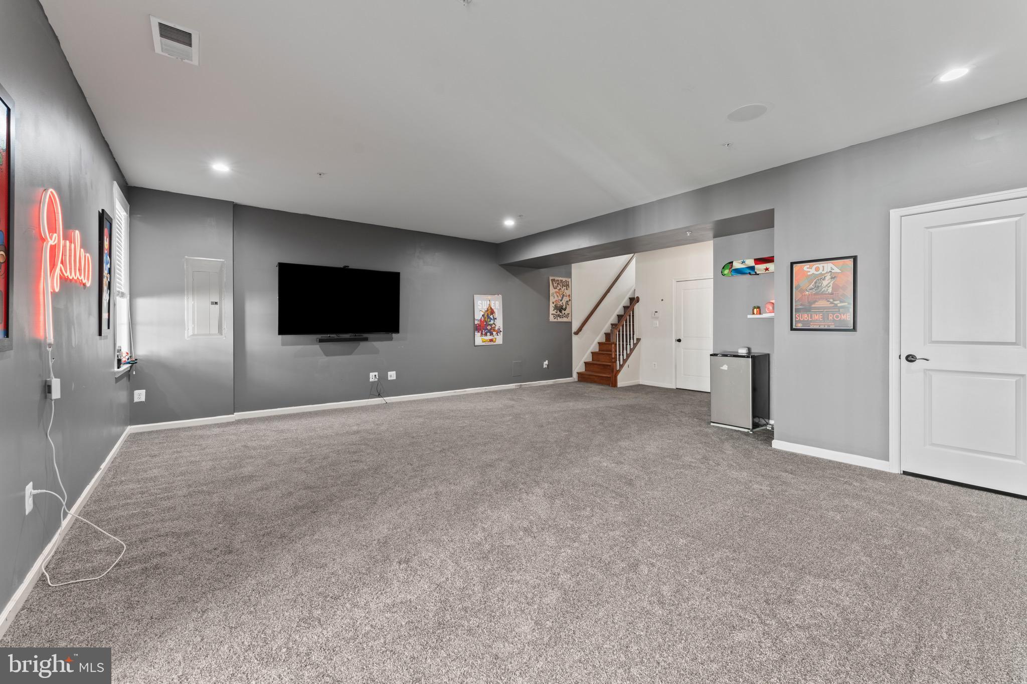 MARLBORO RIDGE MEADOWS - Residential