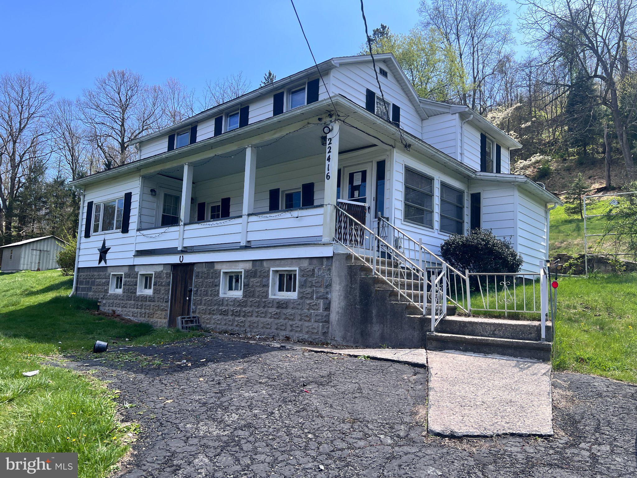 22416 SELDOM SEEN ROAD SW