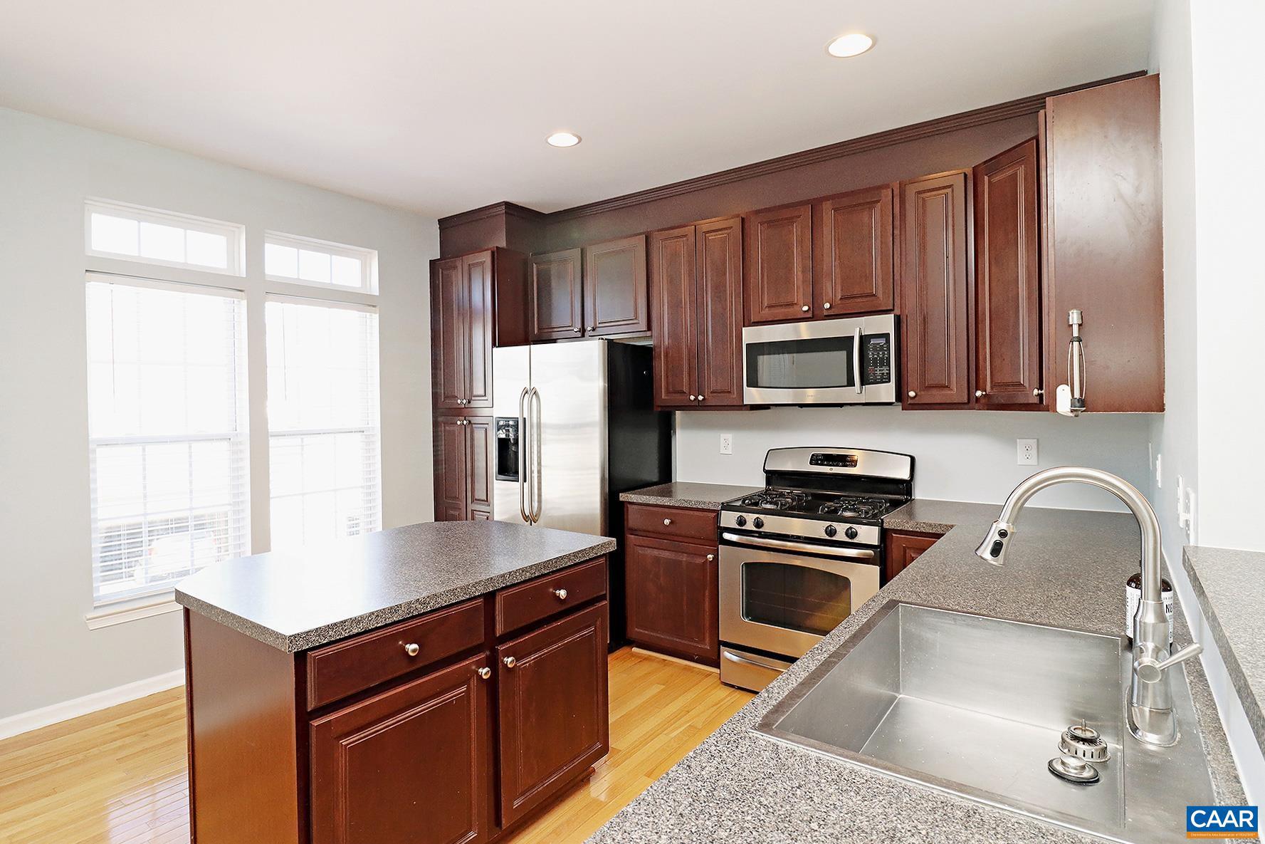 PAVILIONS AT PANTOPS - Residential Lease