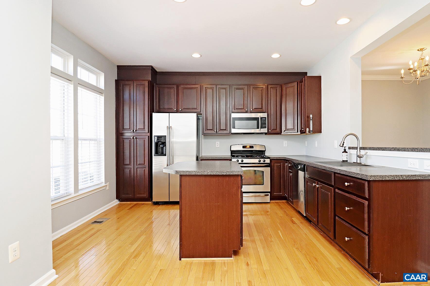 PAVILIONS AT PANTOPS - Residential Lease