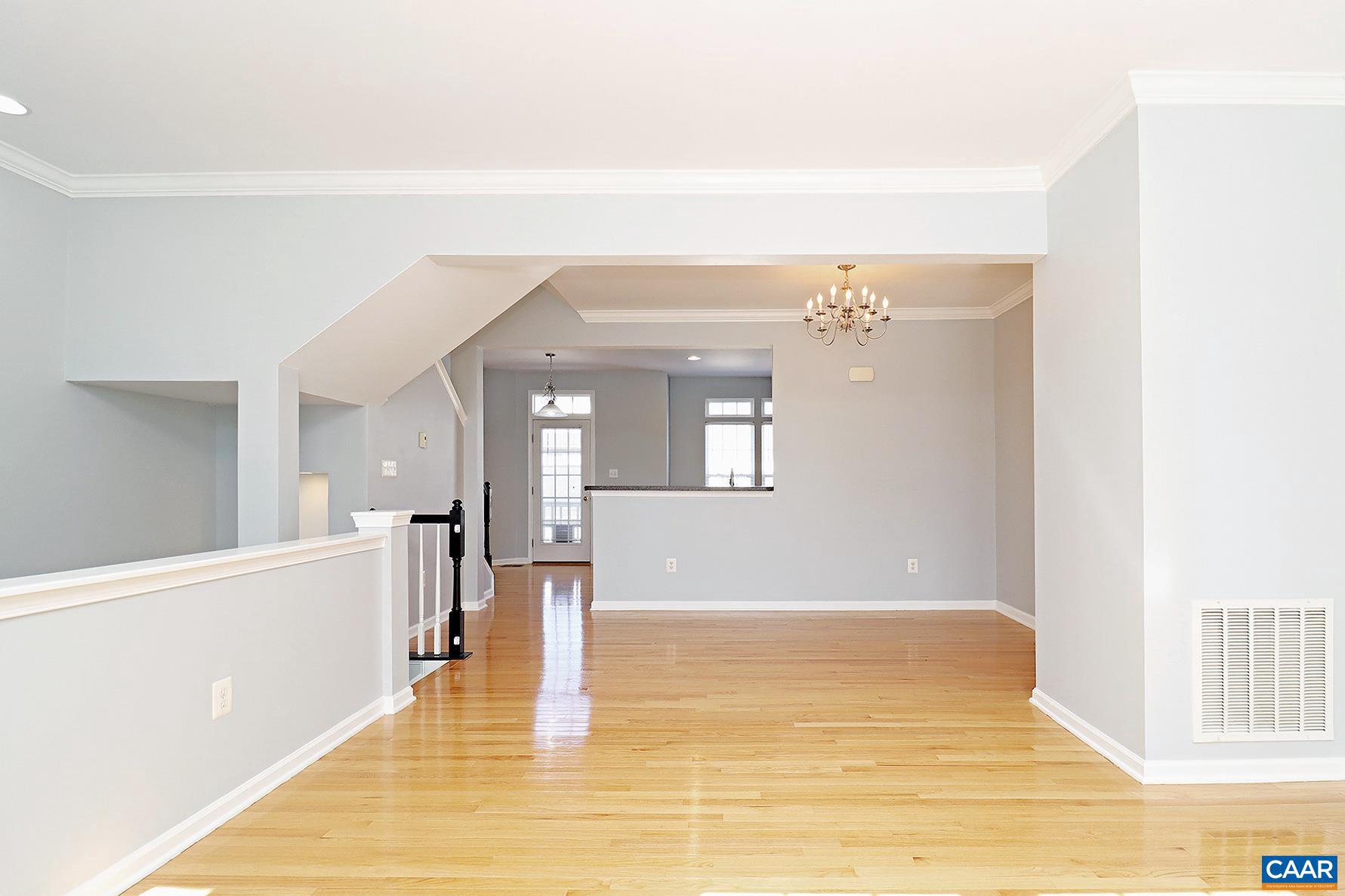 PAVILIONS AT PANTOPS - Residential Lease