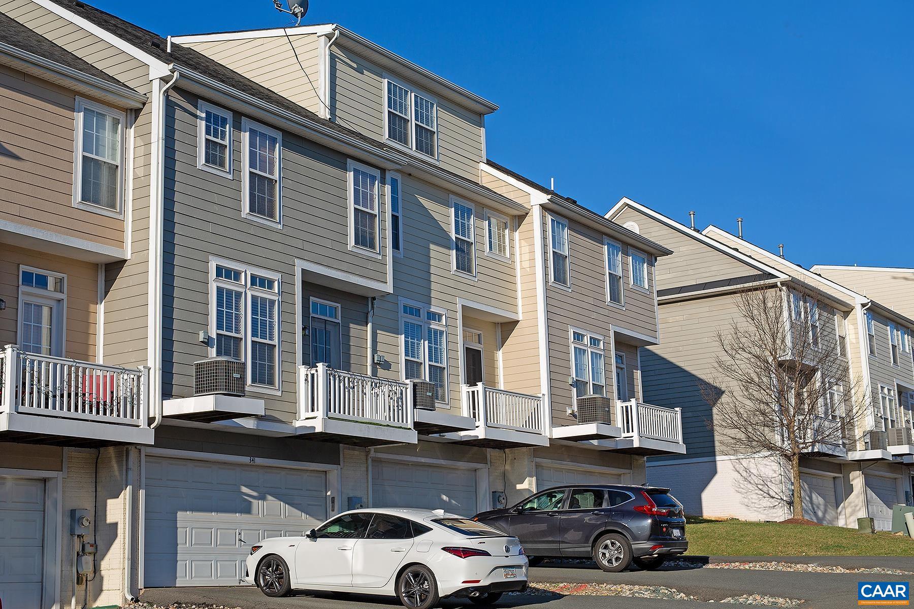 PAVILIONS AT PANTOPS - Residential Lease