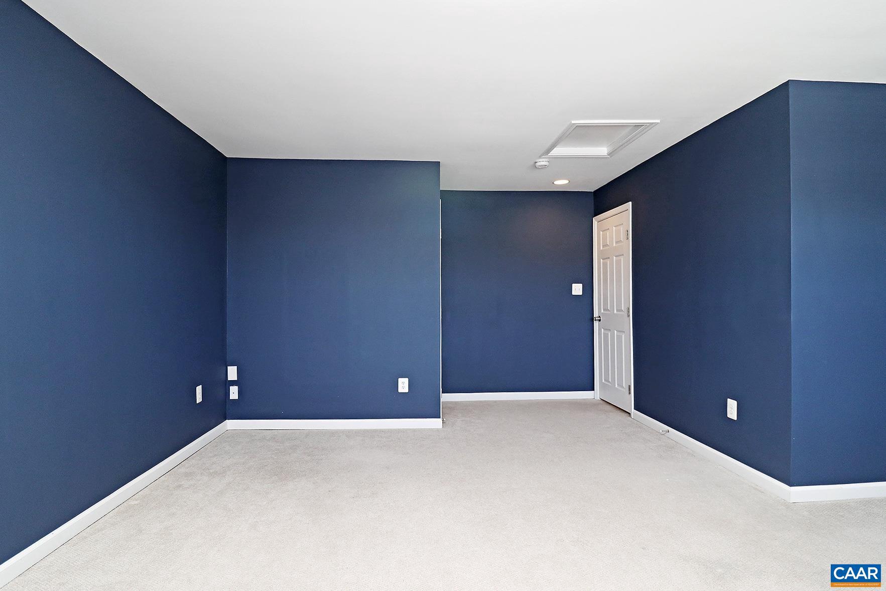 PAVILIONS AT PANTOPS - Residential Lease