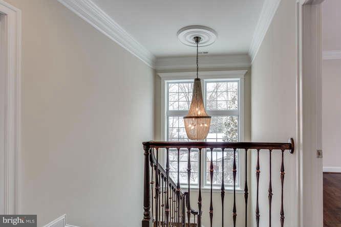 LANGLEY MANOR - Residential