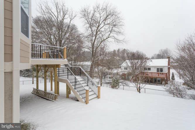 LANGLEY MANOR - Residential