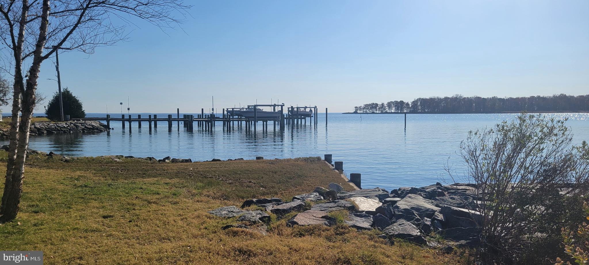 ARUNDEL ON THE BAY - Residential