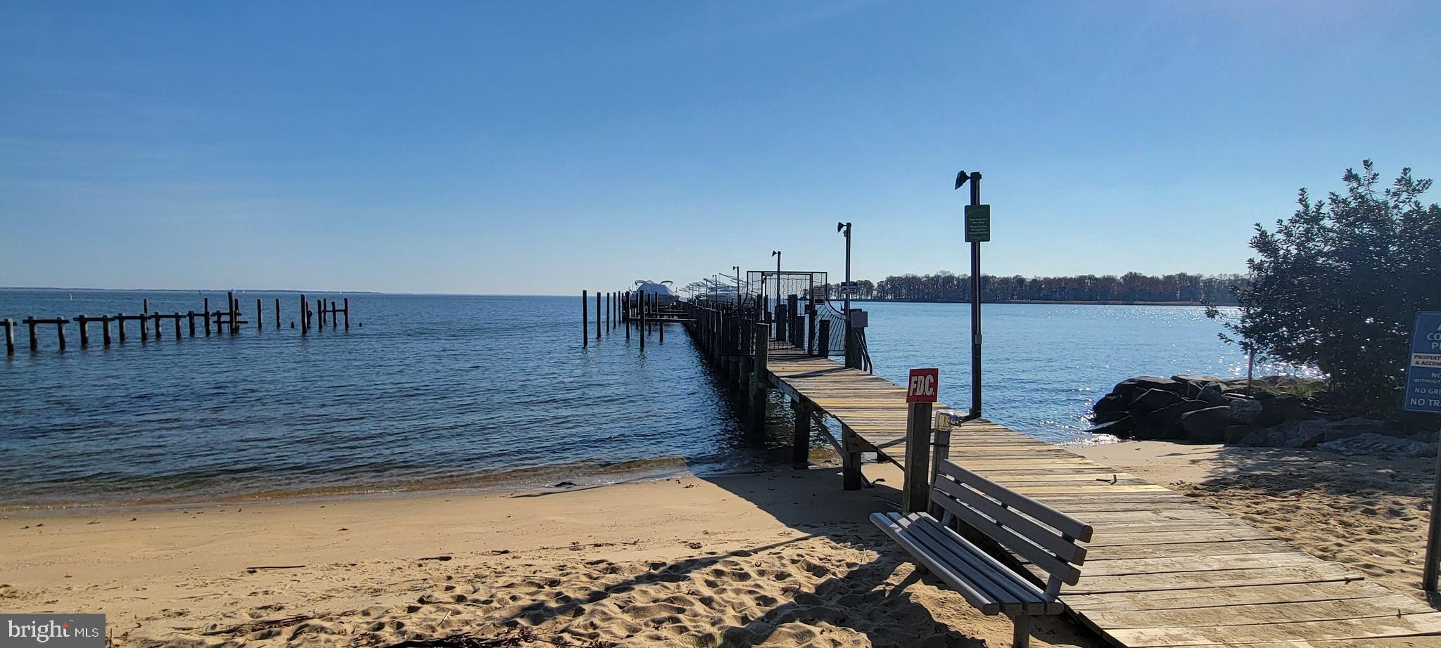 ARUNDEL ON THE BAY - Residential