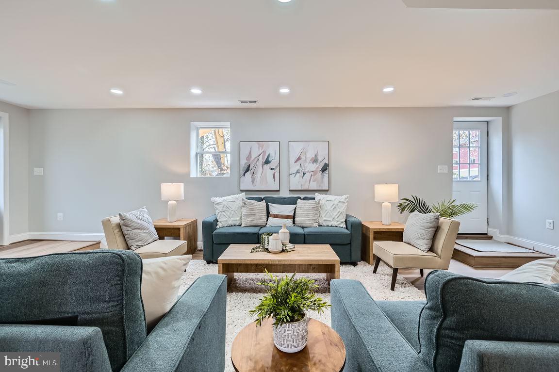ARUNDEL ON THE BAY - Residential