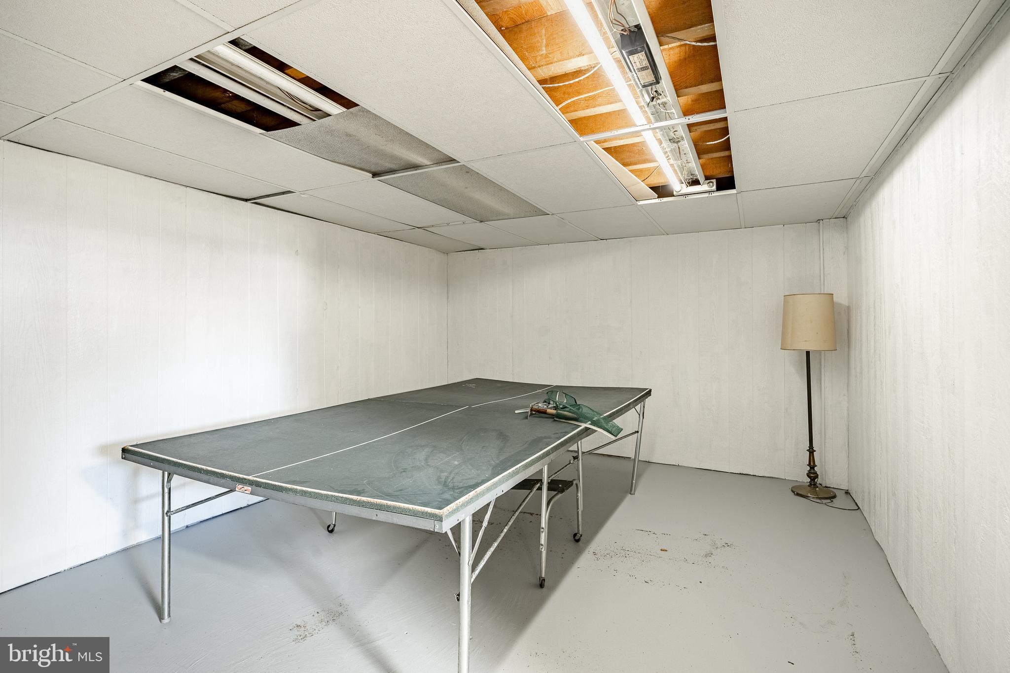 MEETING HOUSE HILL - Residential