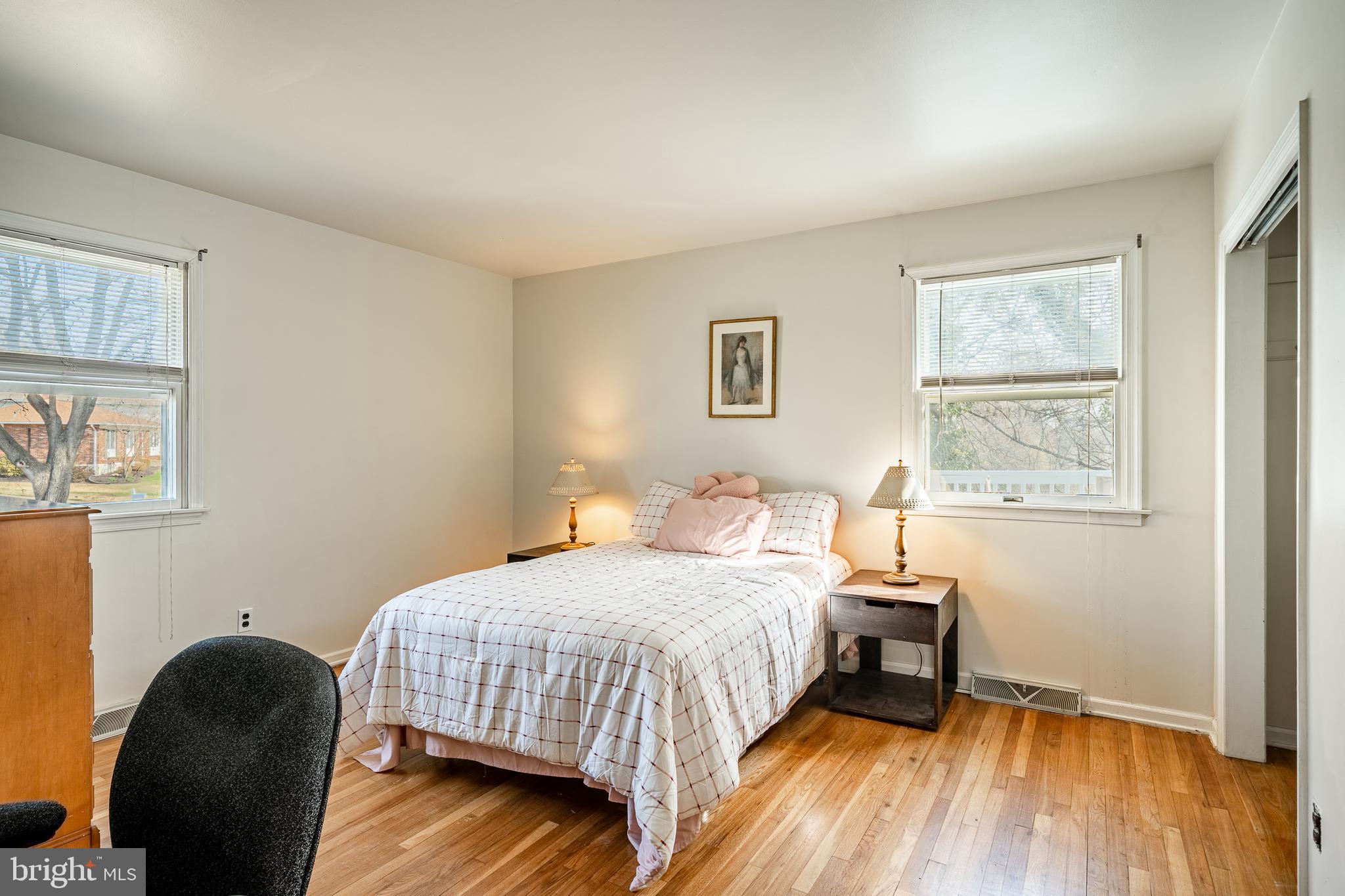 MEETING HOUSE HILL - Residential