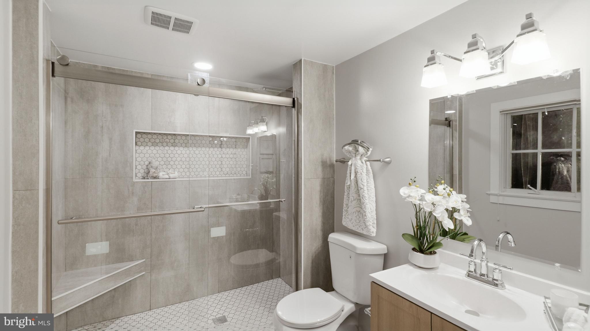 TAKOMA PARK - Residential