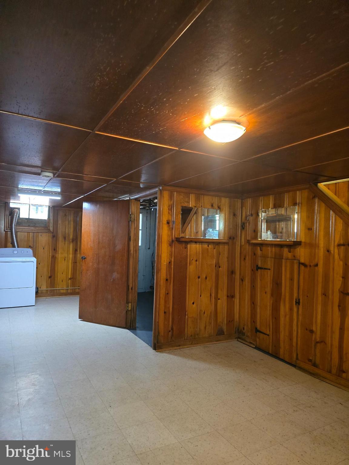 VIOLETVILLE - Residential Lease