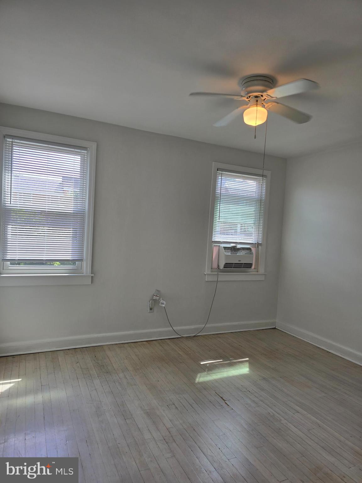 VIOLETVILLE - Residential Lease