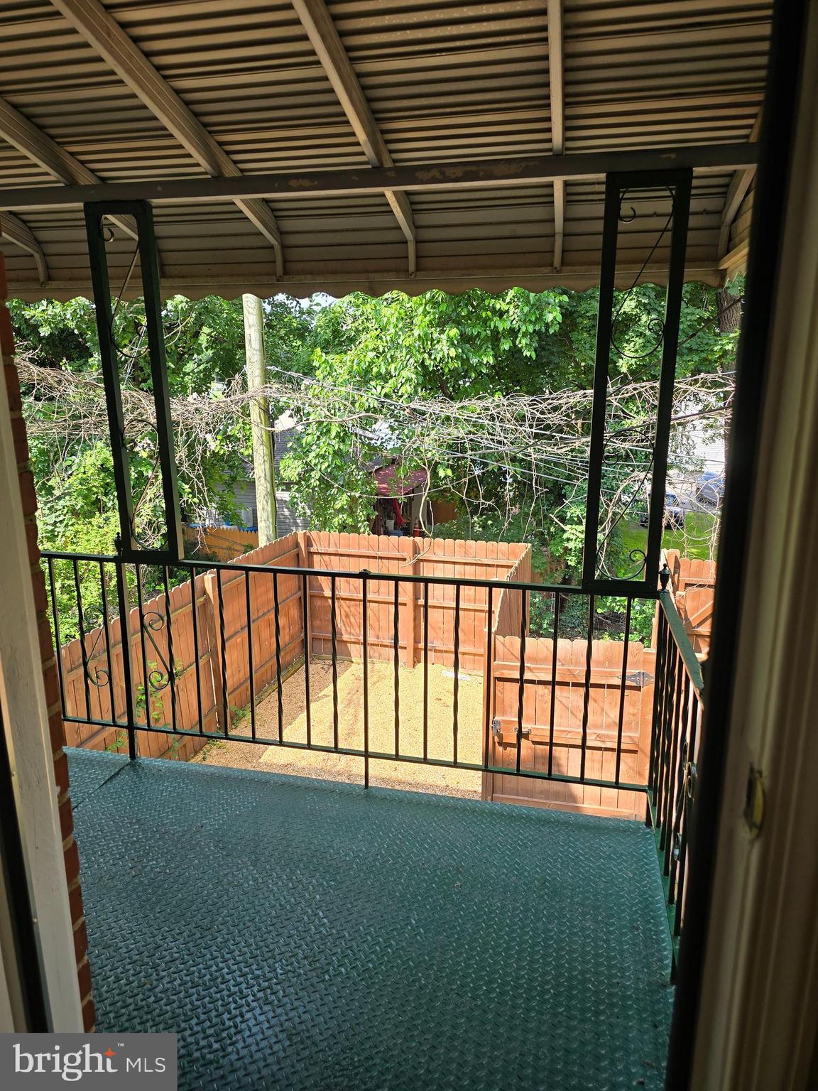 VIOLETVILLE - Residential Lease
