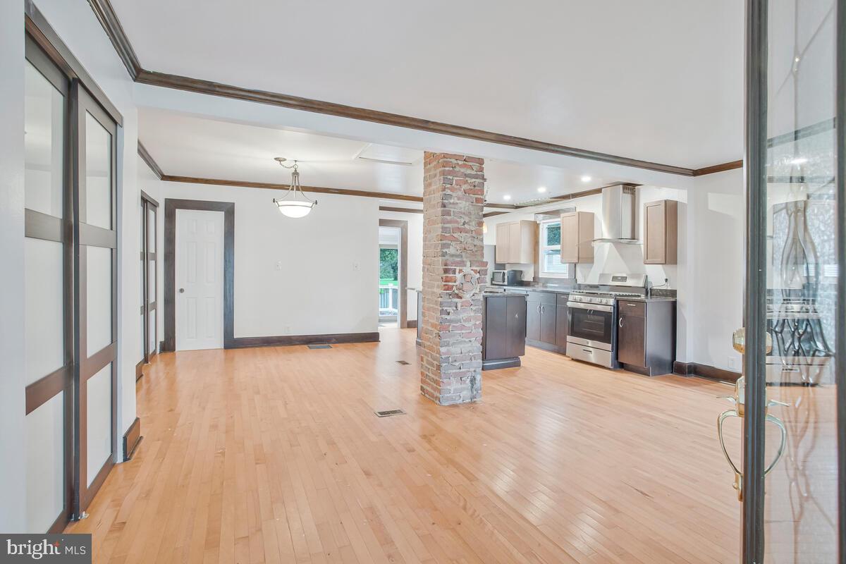 EASTPORT - Residential Lease