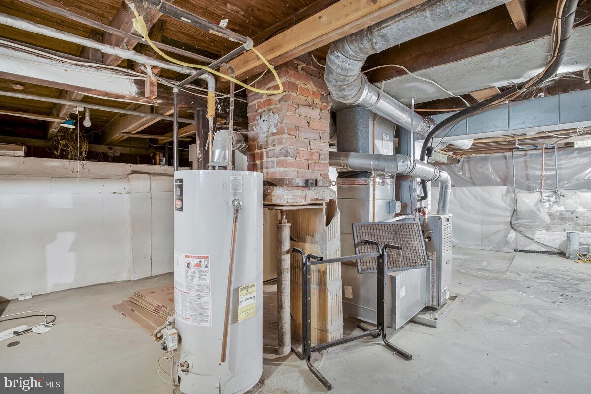 EASTPORT - Residential Lease