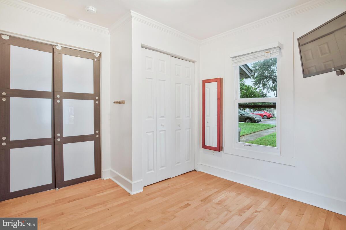 EASTPORT - Residential Lease