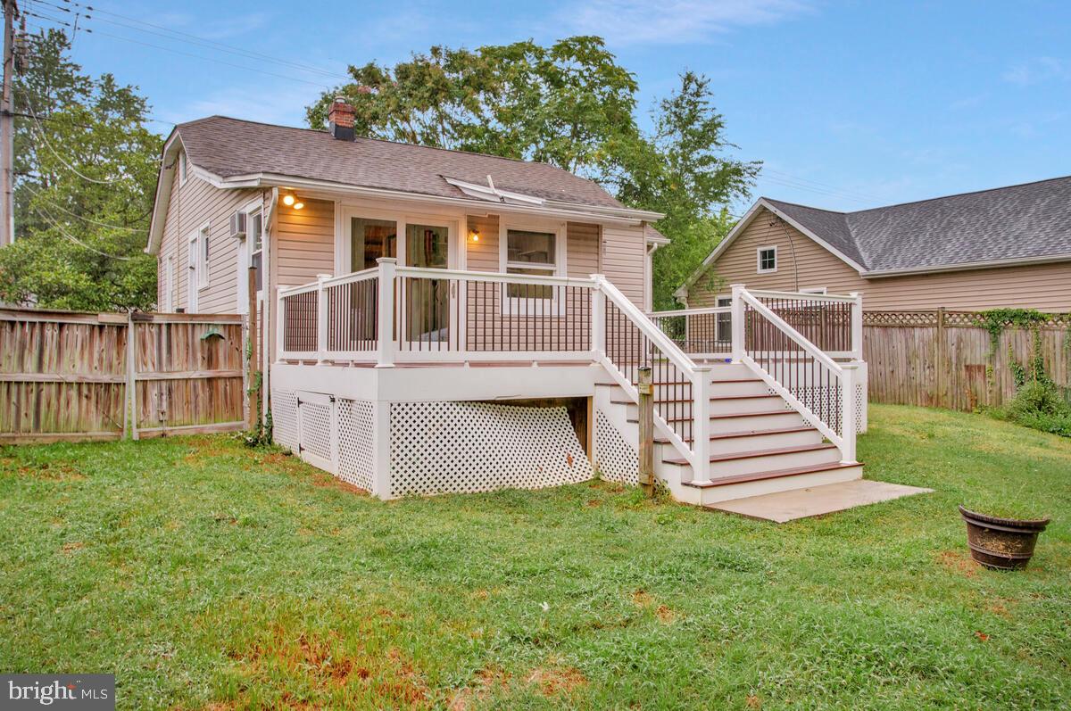 EASTPORT - Residential Lease