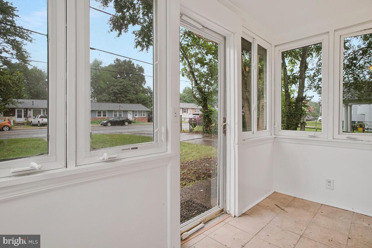 EASTPORT - Residential Lease
