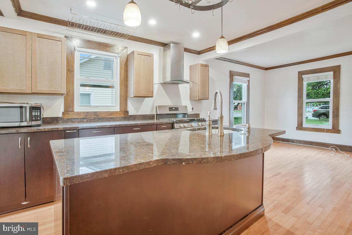 EASTPORT - Residential Lease