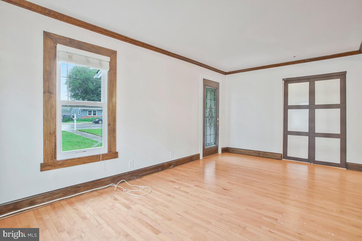 EASTPORT - Residential Lease