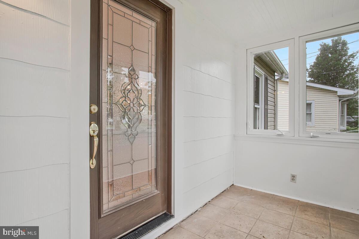 EASTPORT - Residential Lease