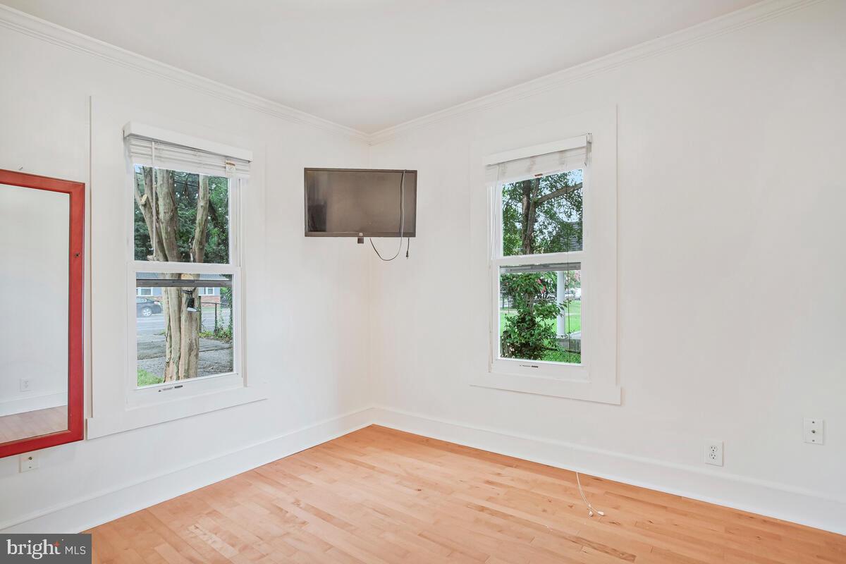 EASTPORT - Residential Lease