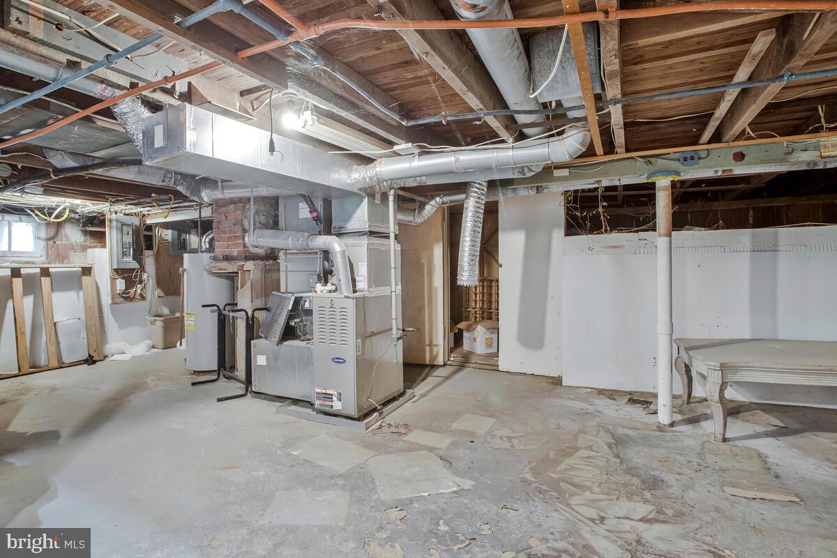 EASTPORT - Residential Lease