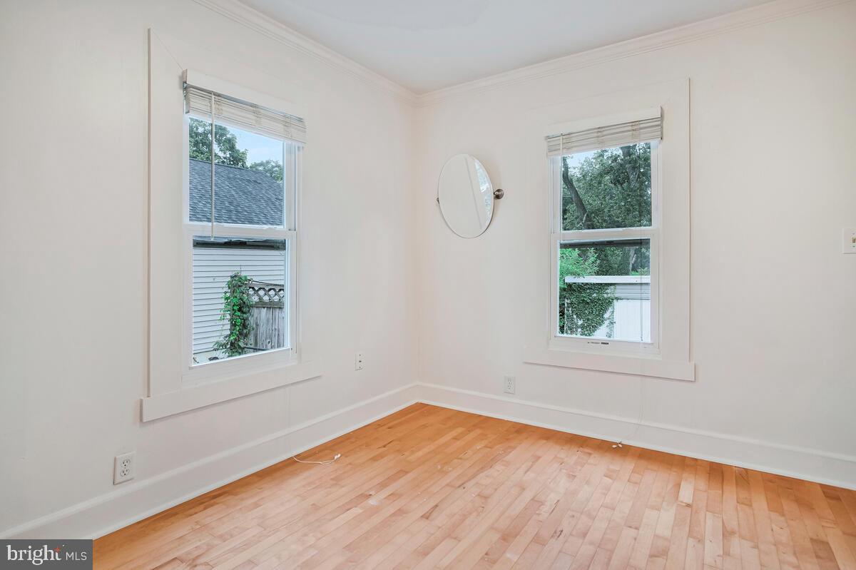 EASTPORT - Residential Lease