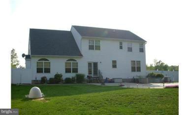 OAKLEIGH MANOR ESTATES - Residential Lease