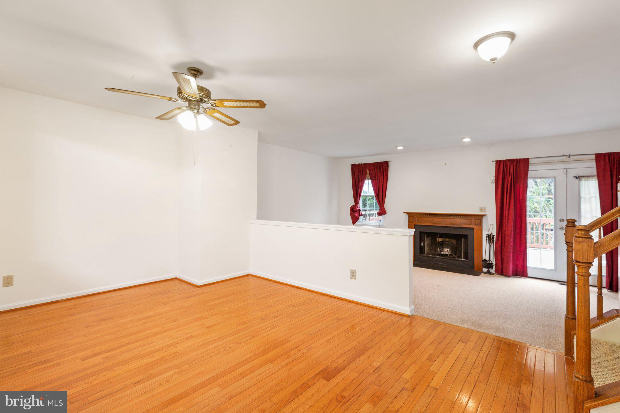 SPRING KNOLL - Residential Lease