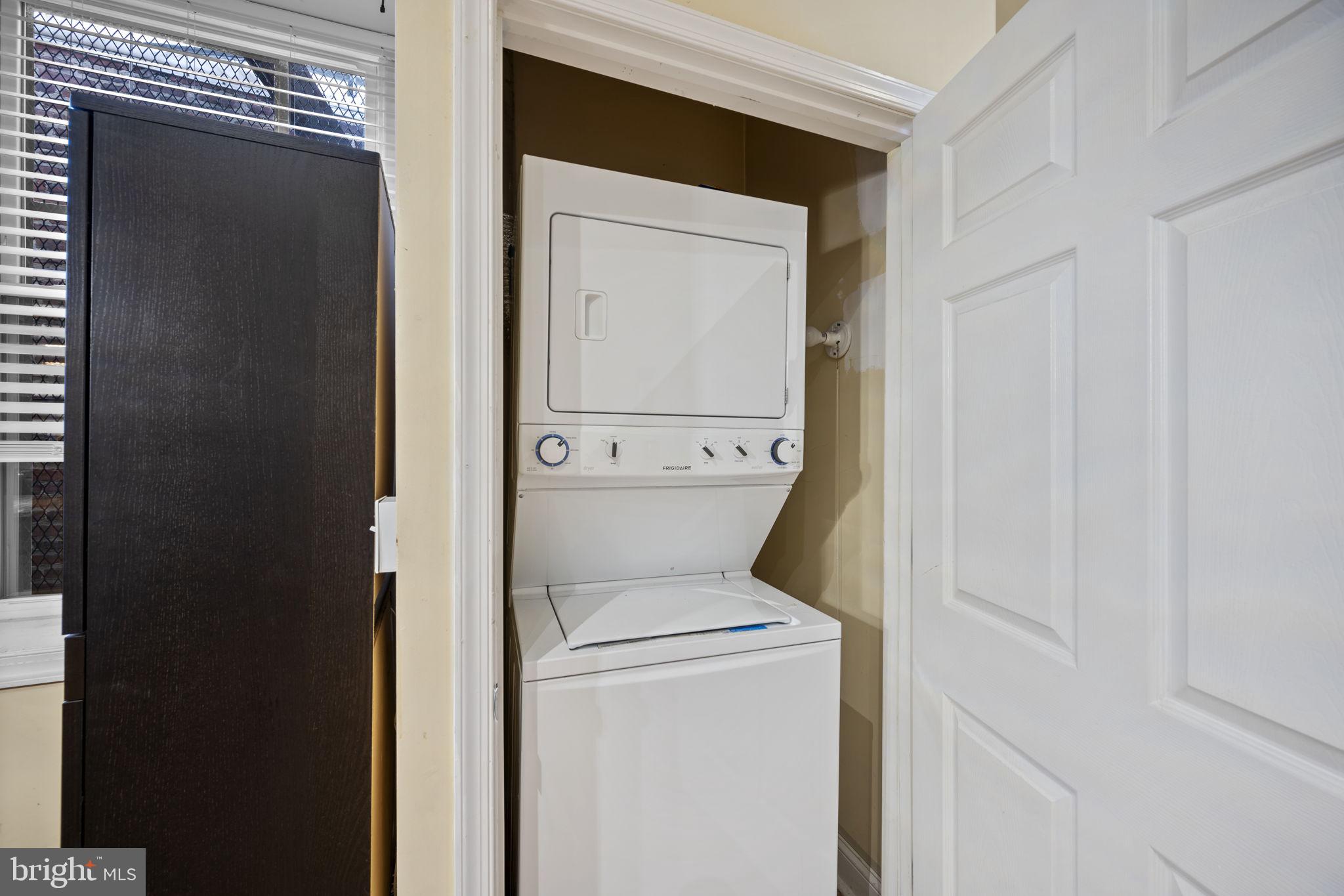 DOWNTOWN - Commercial Sale