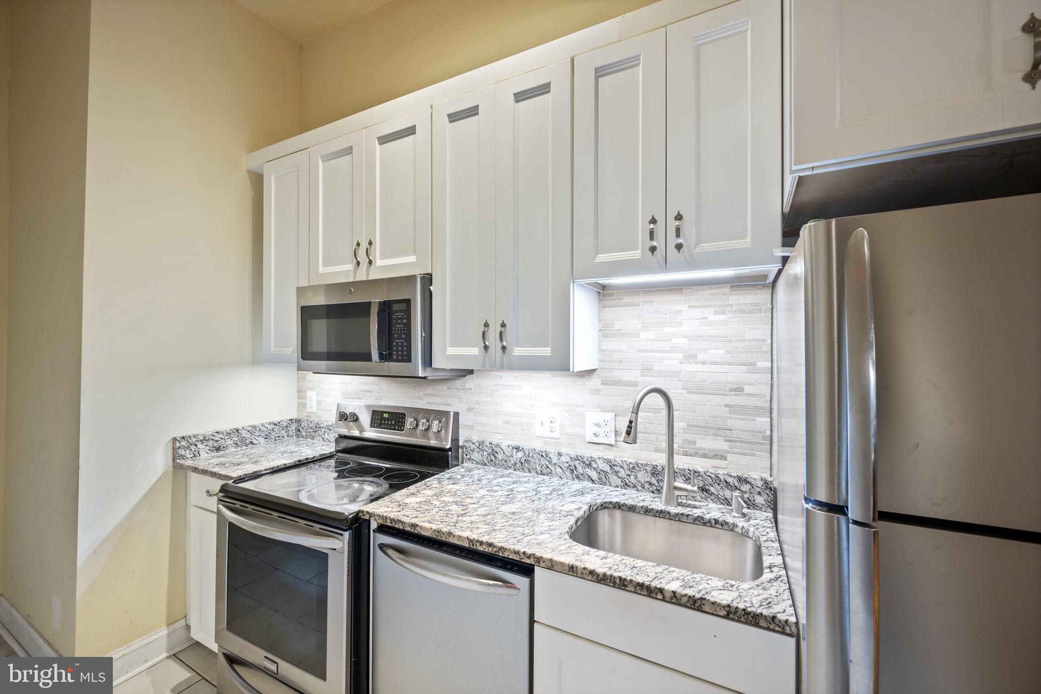 DOWNTOWN - Commercial Sale