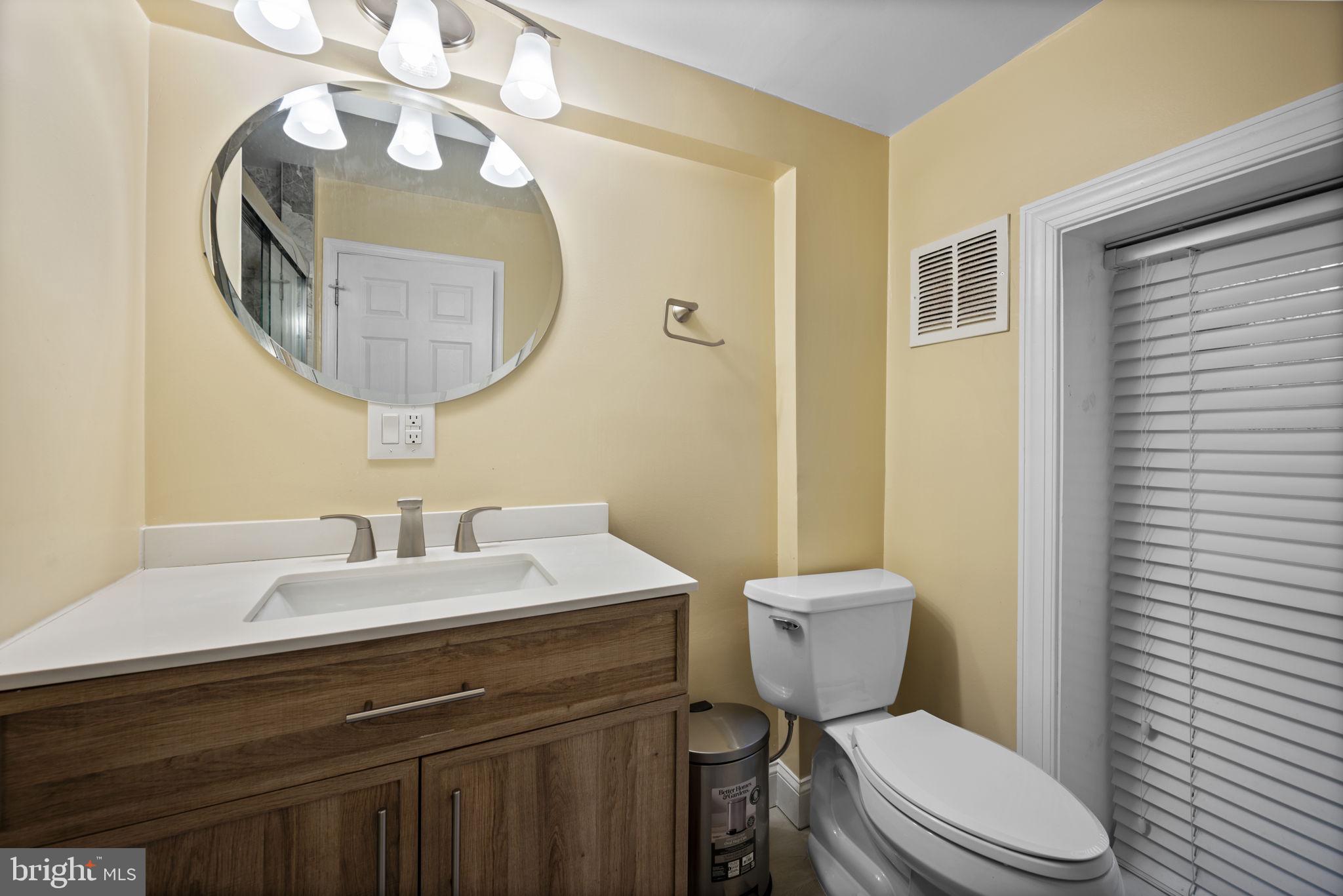 DOWNTOWN - Commercial Sale