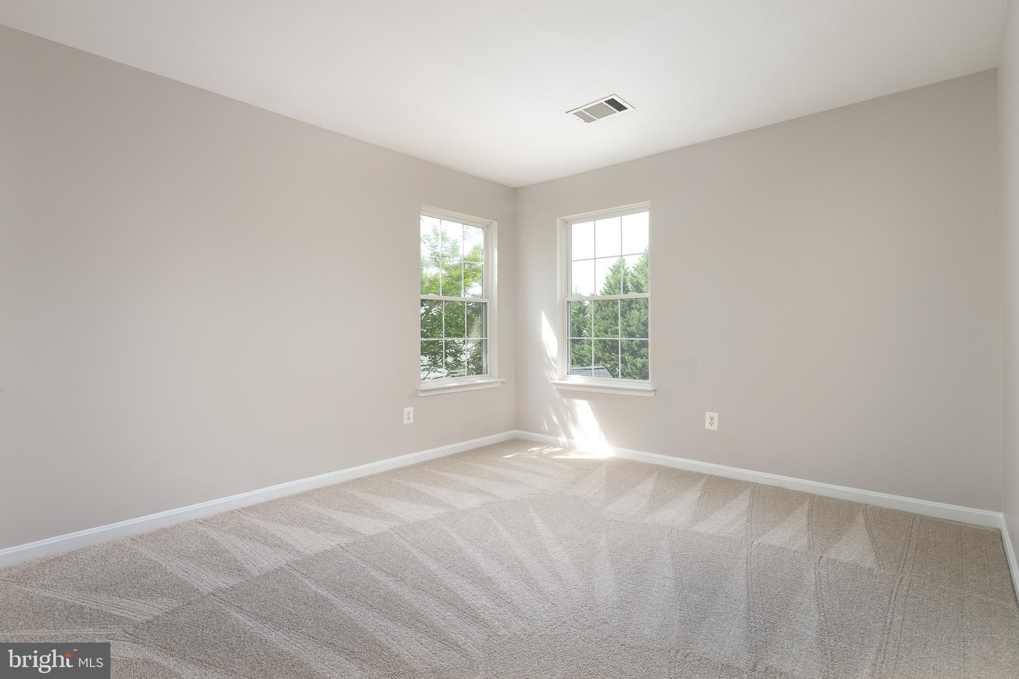 GREENHILL CROSSING - Residential