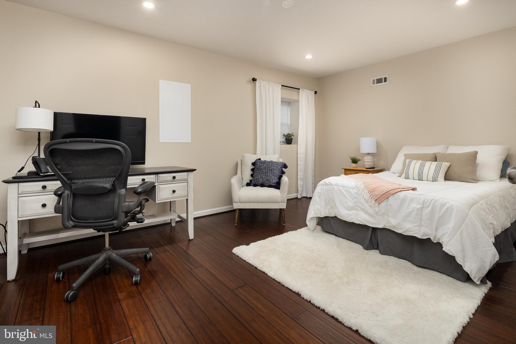 GREENHILL CROSSING - Residential