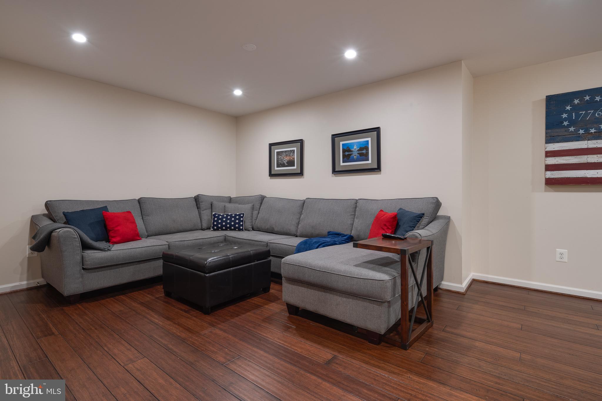 GREENHILL CROSSING - Residential