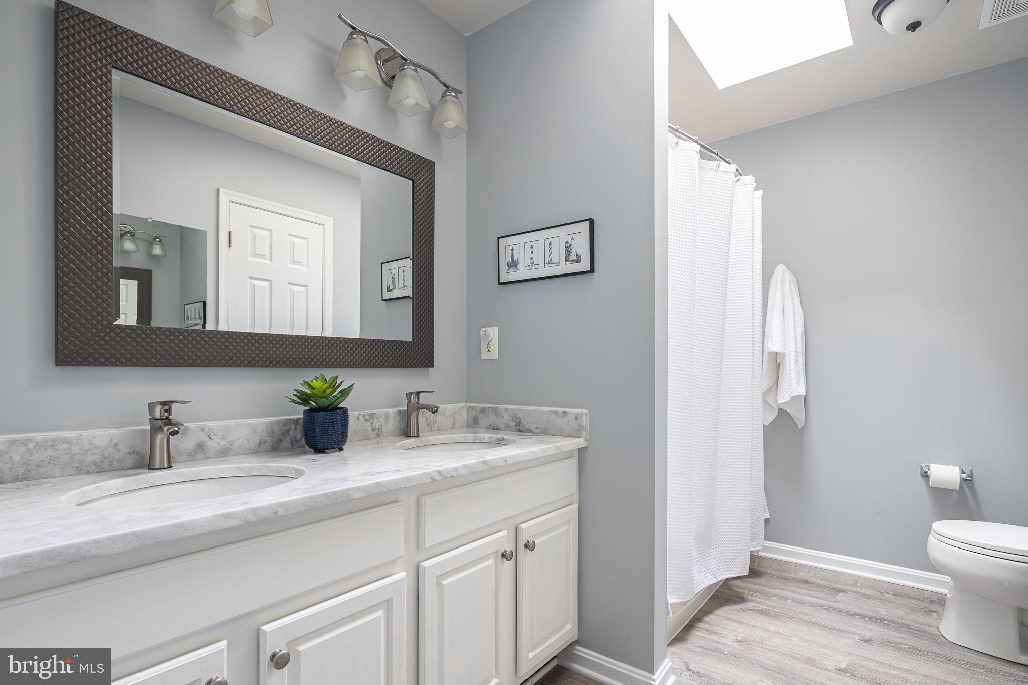 GREENHILL CROSSING - Residential