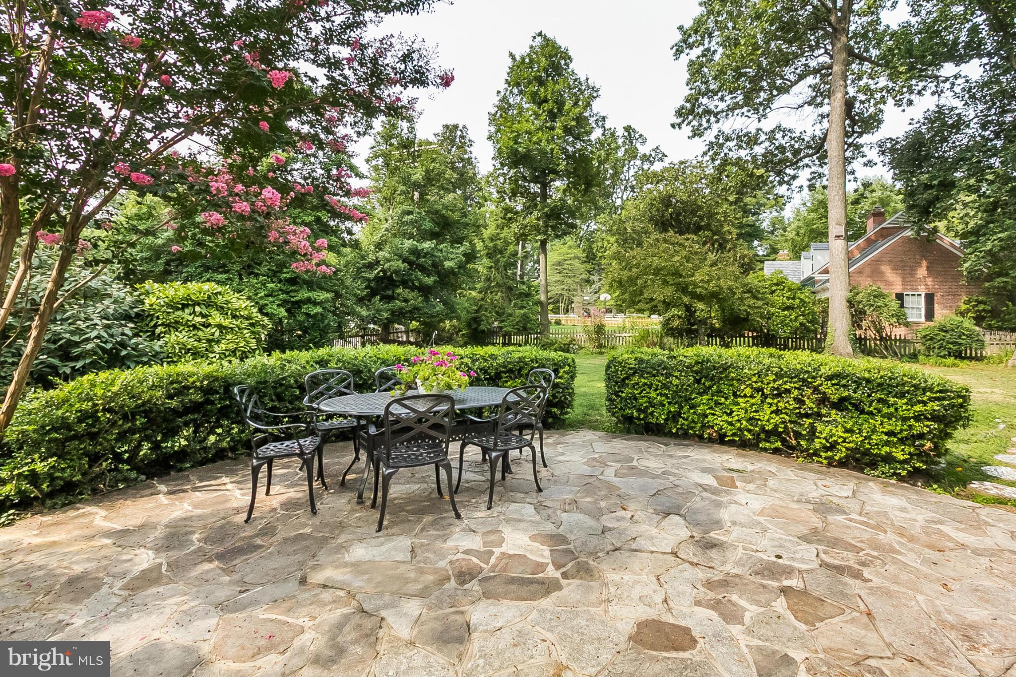 GREATER HOMELAND HISTORIC DISTRICT - Residential