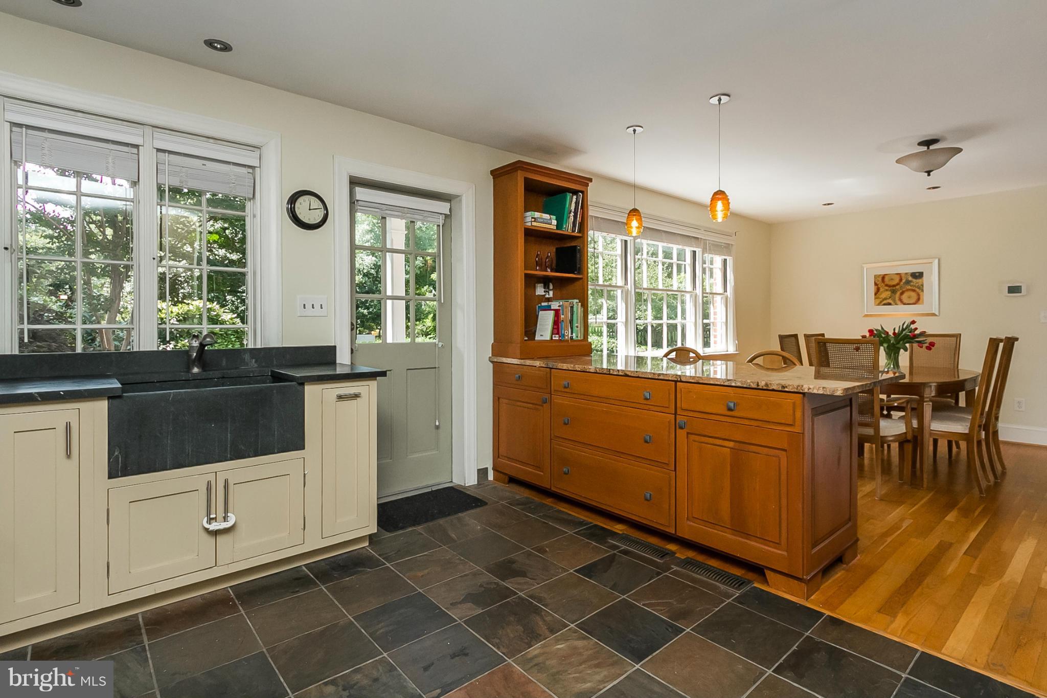 GREATER HOMELAND HISTORIC DISTRICT - Residential