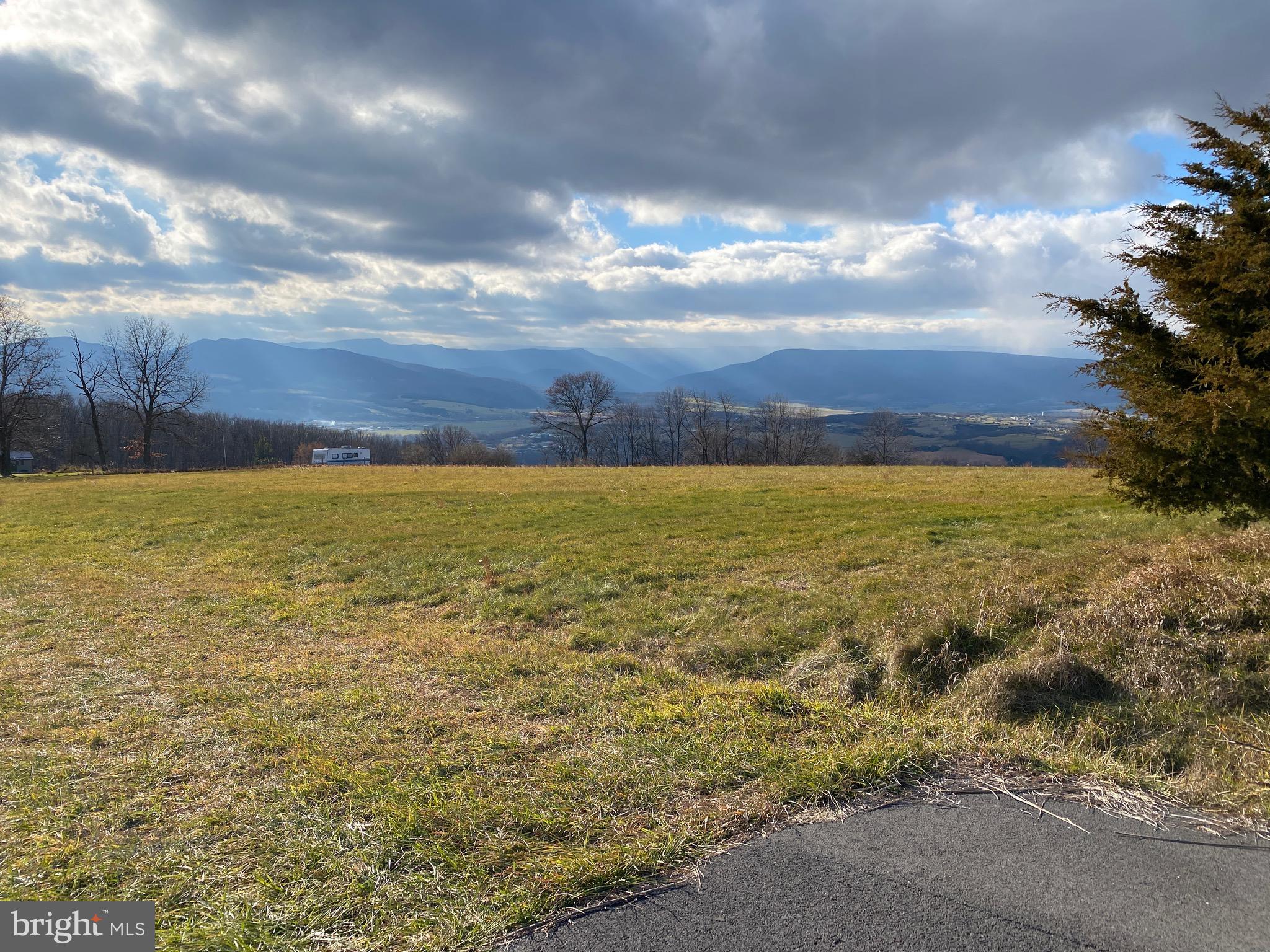 ORCHARD VIEW ESTATES - Land