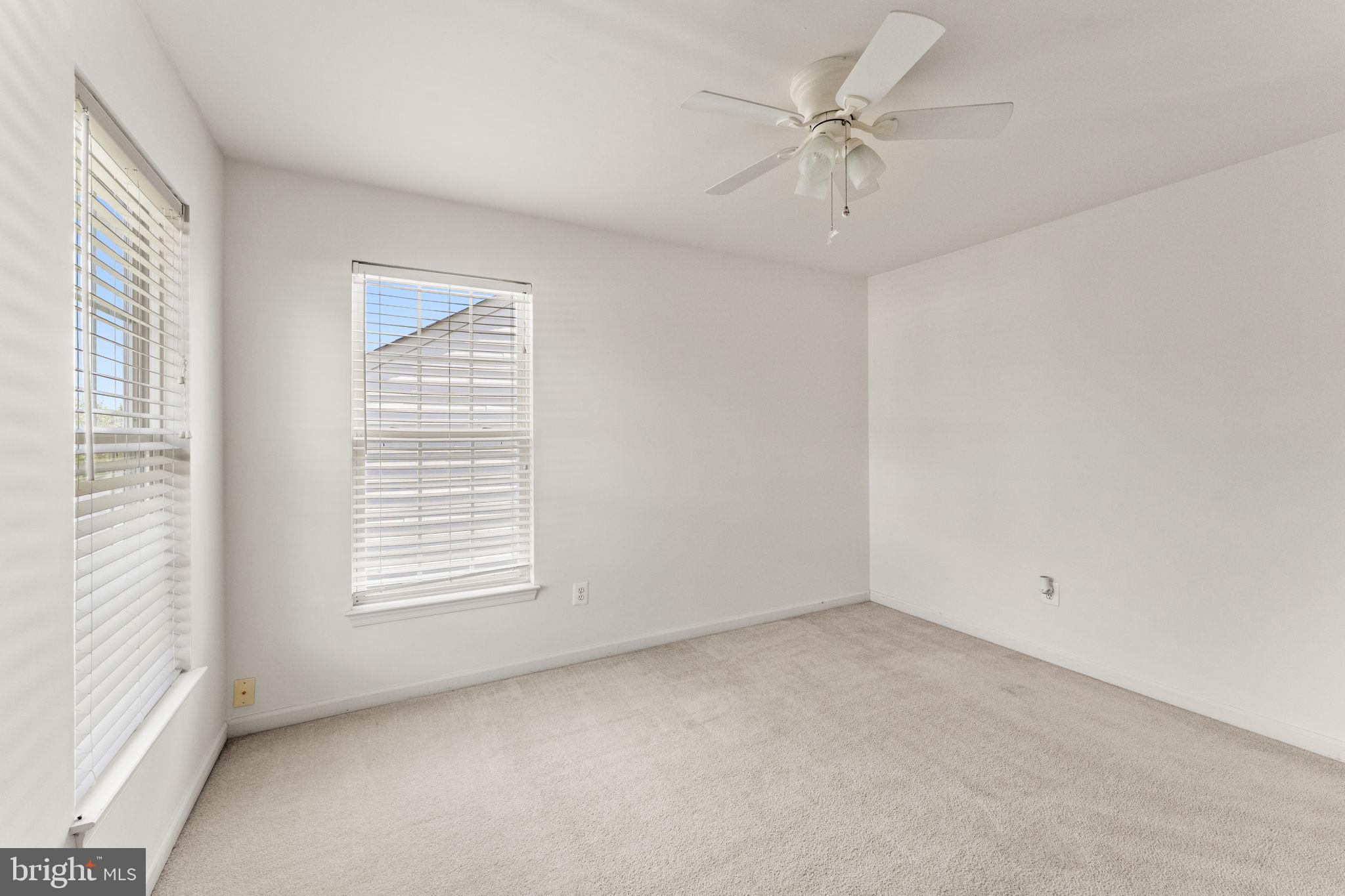 LEE'S PARKE - Residential